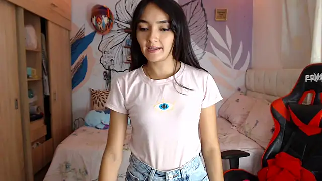 LinzyBaner live XXX chat