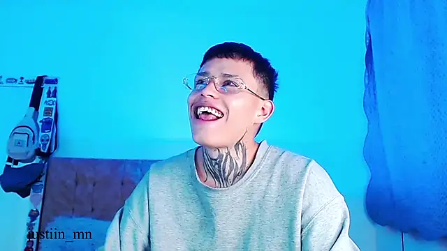 Czat XXX na żywo – _justinmoon2