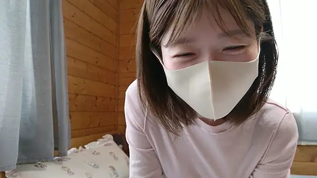 momo_yuipuのウェブカメラショー