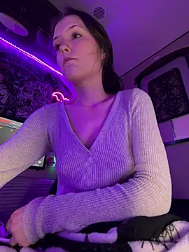 Lilactease Chat XXX live