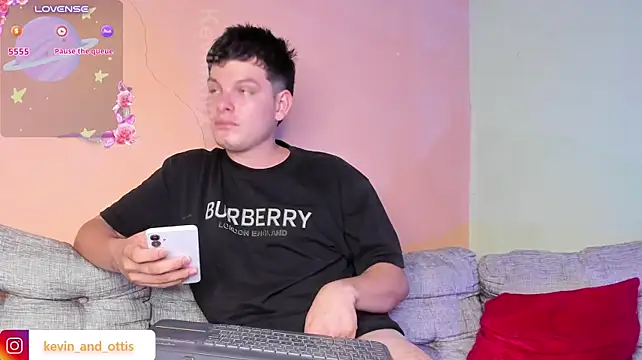 _Ottis_ – Naživo XXX chat