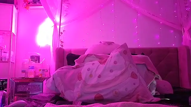 XXX chat uživo modela VixenCapri