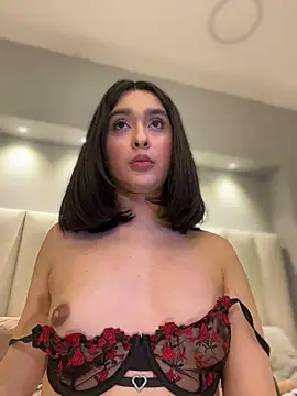 Chat XXX en directo de MiahWindsor