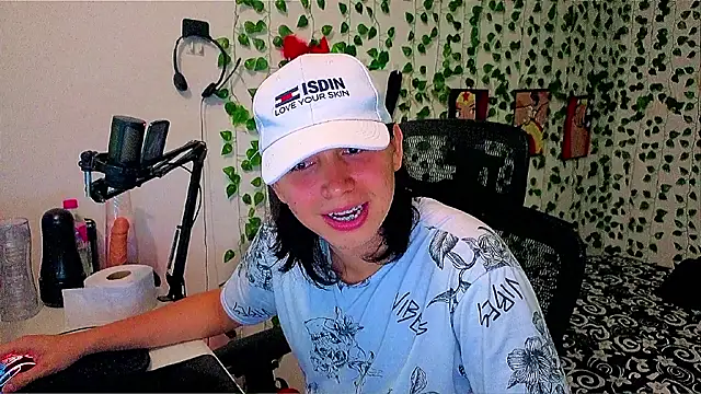XXX chat uživo modela Andy_gray