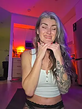 แชท XXX สดของ Lilmissvyx