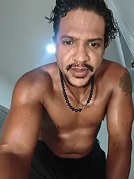bigdick211292 现场XXX聊天