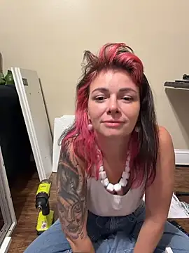 MarlaFknSinger Chat XXX in diretta