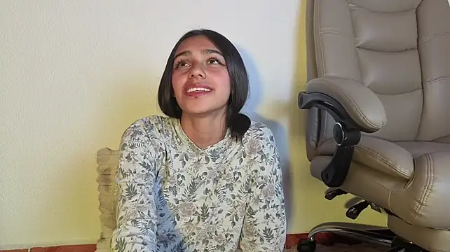 Dafne_girl4u: онлайн-секс-чат