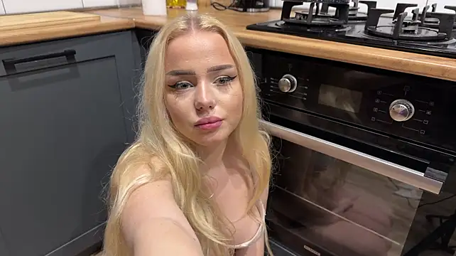 Czat XXX na żywo – Blonde88888