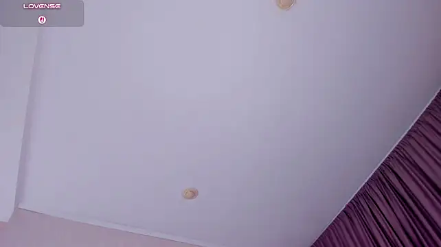 Erika_Alluring 现场XXX聊天