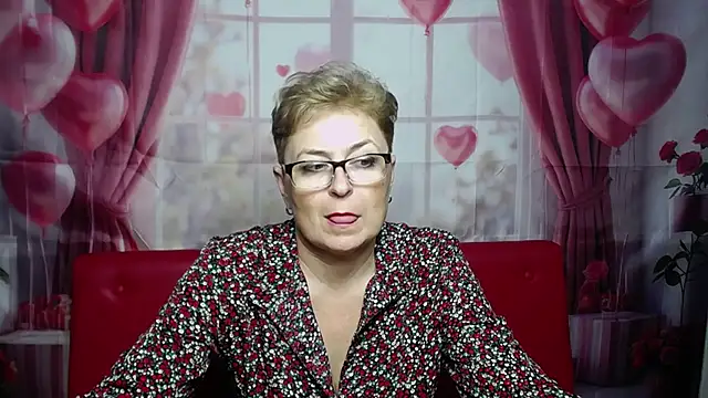 دردشة EmiliaGree الجنسية المباشرة