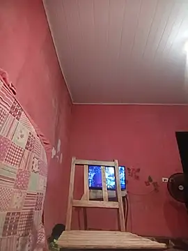 Tonny7i Show in webcam