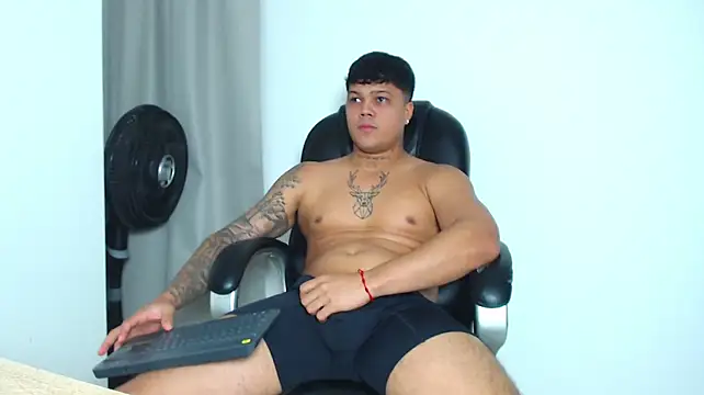 XXX chat uživo modela Sloganxxxx