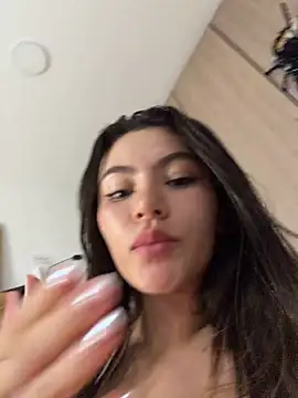Lizzy_Mei Adlı Modelin Canlı XXX Sohbeti