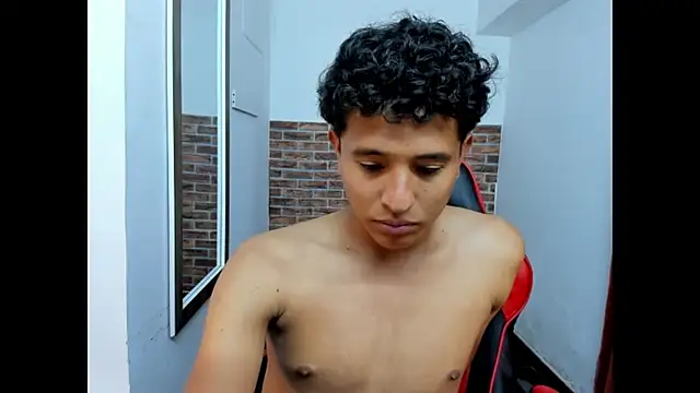 Chat XXX en directo de WIZARD-ALESSANDRO