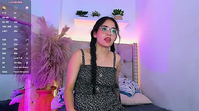 carolinna_cute 现场XXX聊天