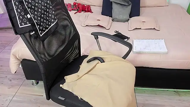 michacosio webkamerás műsora