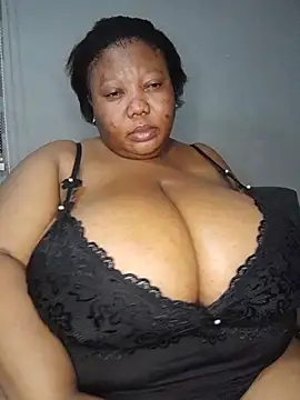 DAIRYBELLELIZxx's Live XXX Chat