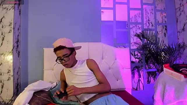patrick_lovee1 XXX чат на живо