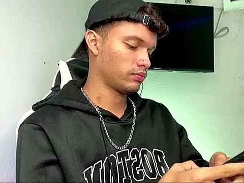 دردشة AlexxxGod الجنسية المباشرة