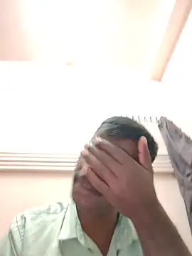 Paramkeerthi's Live XXX Chat