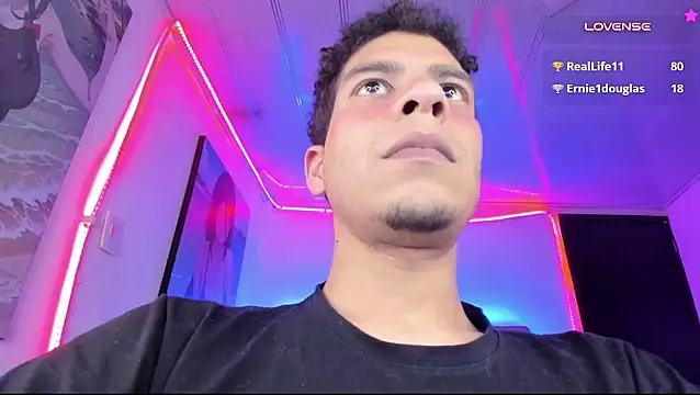 XXX chat uživo modela Ethan_Boyy