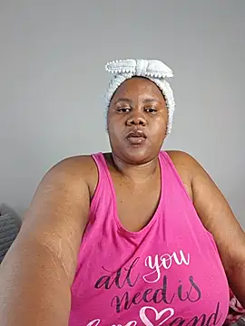 Suger-Boobs' Live XXX Chat