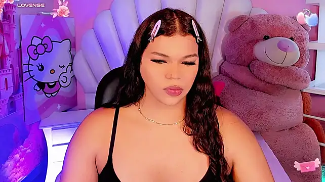 Keira_Fox31 Adlı Modelin Canlı XXX Sohbeti
