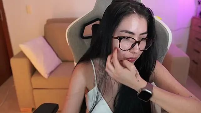 anyacutex 现场XXX聊天