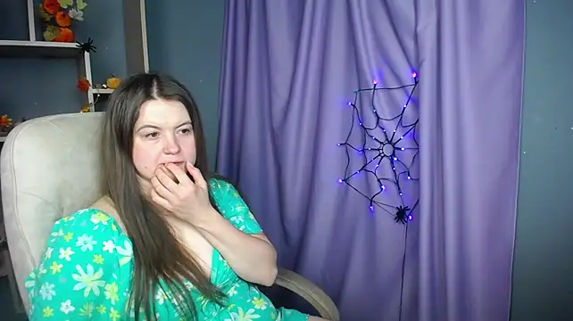 MavkaCute 现场XXX聊天