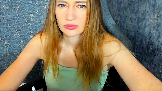 Chatroom XXX en direct de JessFoxxx