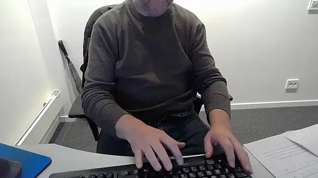 XXX chat uživo modela Buggemann