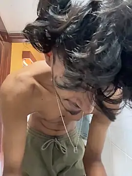 Chat +18 de GunSlay ao vivo