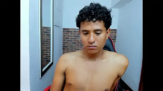 Chat XXX en directo de WIZARD-ALESSANDRO