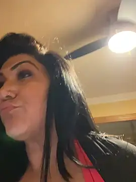 Chatroom XXX en direct de LittleMissEeve
