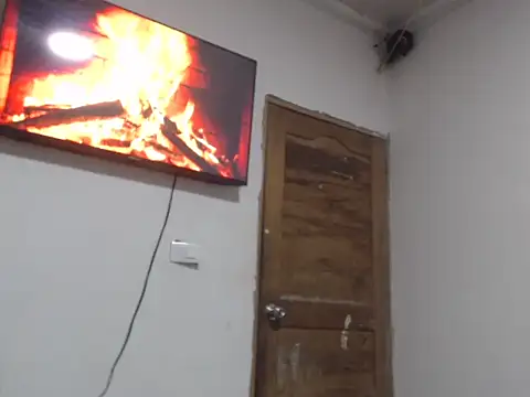 Ponse_Hot: онлайн-секс-чат