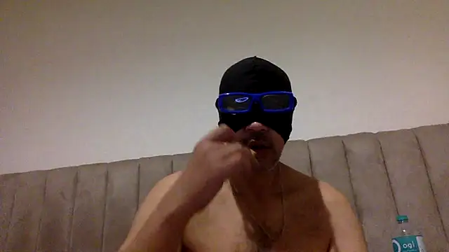 CaiBull Live XXX-Chat