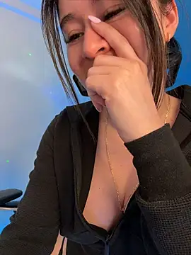 Chat XXX en directo de Sharon_07
