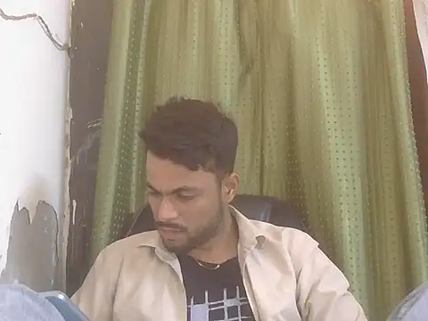 Stubborndesiboy Adlı Modelin Canlı XXX Sohbeti