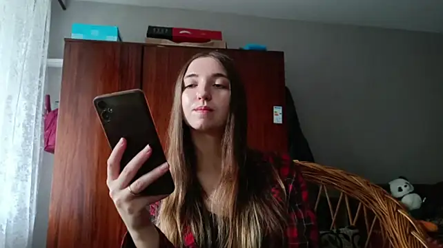 Онлайн чат XXX WynonaFarhat