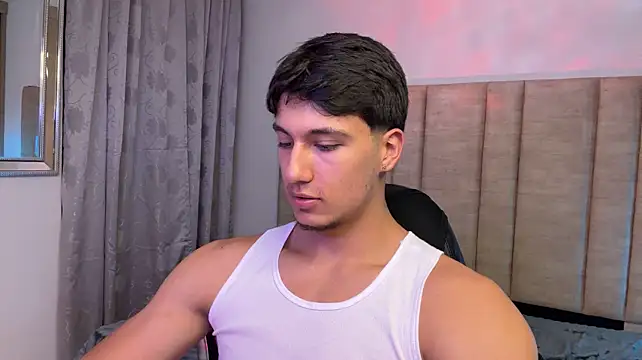 Chat +18 de CHRIS_MORGAN1 ao vivo