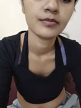 Chat XXX en directo de sexy_aaruhi