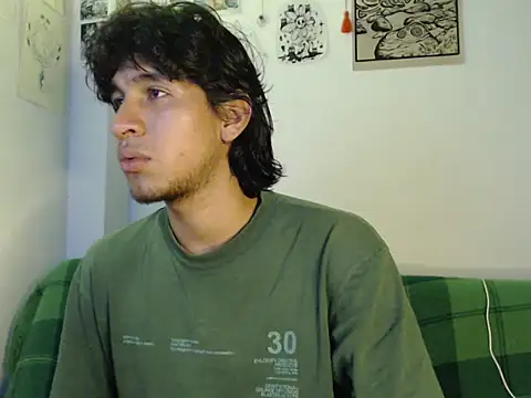 XXX chat uživo modela ElliotAzert