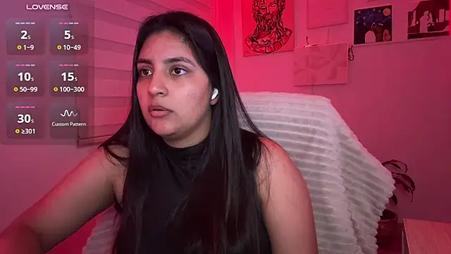 cloe_small's Live XXX Chat