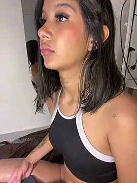 Chatroom XXX en direct de Aida_moreno
