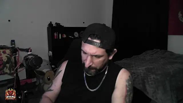 Czat XXX na żywo – DevilPup75_