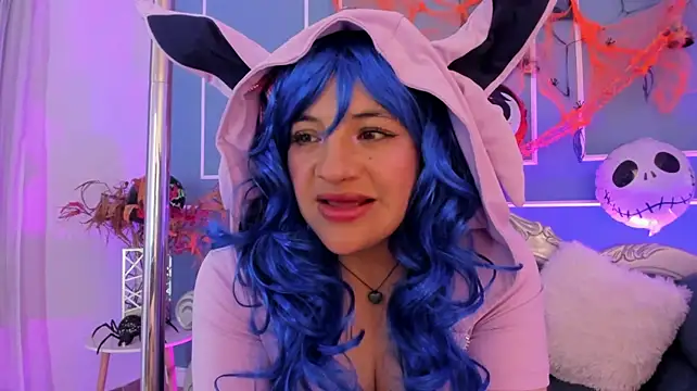 TaraTaylorr's Live XXX Chat