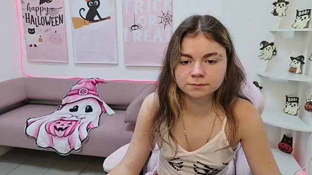 TinaRedly Chat XXX in diretta