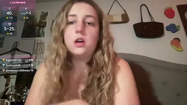 Živý XXX chat emilywikman