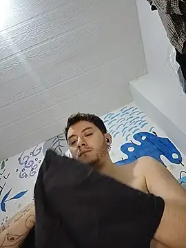 brandonstivm Adlı Modelin Canlı XXX Sohbeti